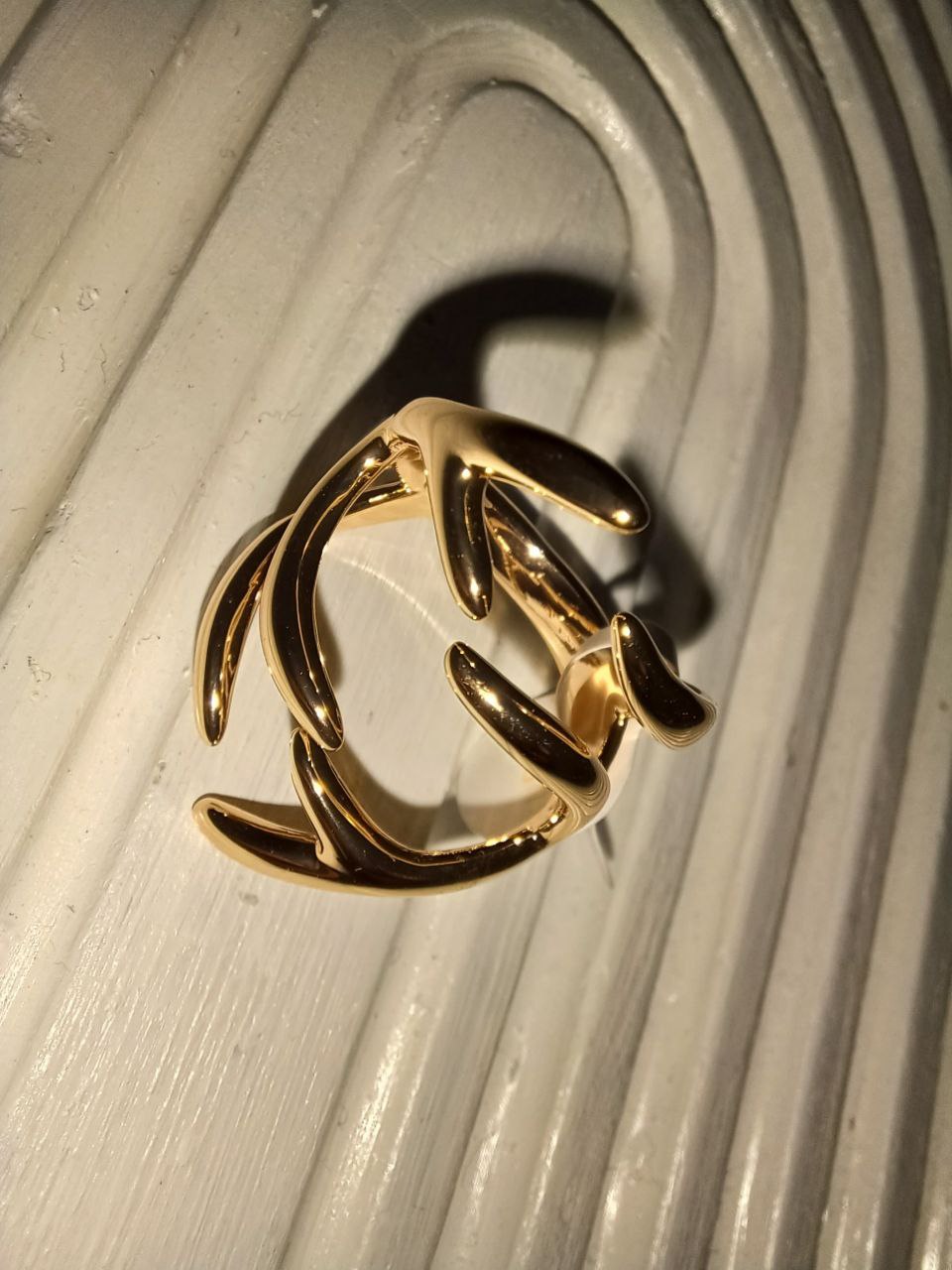 انگشتر شاخ گوزن ژوپینگ اصل استیل – طلایی ضدحساسیت فری‌سایز