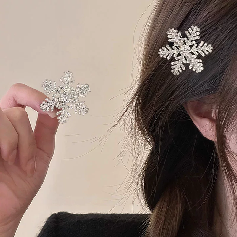 گیره مو و لباس دانه برفی نگین‌دار لوکس – کلیپس برف کریستالی